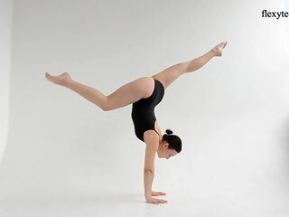 posing teen gymnast flexy teens